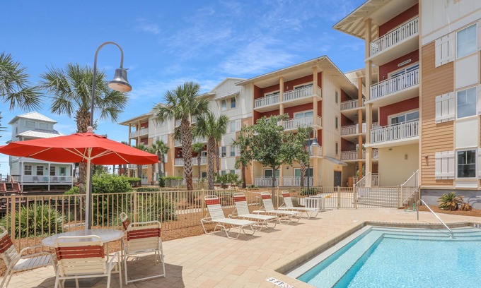 Waterside Village Condominio | Gulf View, urbanización cerrada con piscina, Wi-Fi ~ Waterside Village Condo 302