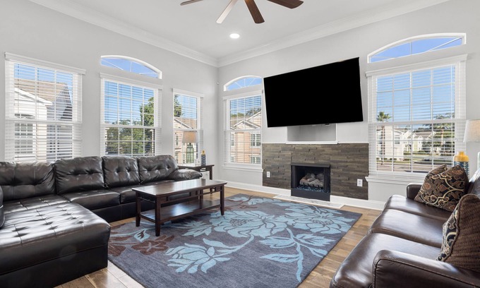 Gulfport Condominio | Gulfport-Biloxi Retreat ★ 3BR ★ 2 Pools ★ Hot Tub ★ PS5 ★ Xbox ★ Wi-Fi ★ Clean
