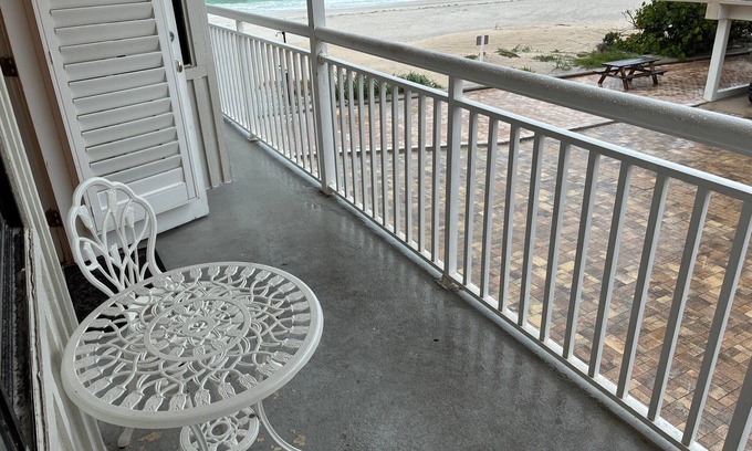 Indian Rocks Beach Casa | Gulfside Villas #15, 3-bed, 2-bath townhouse with stunning Gulf views.