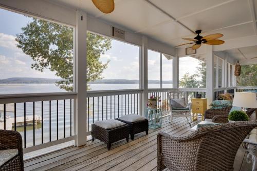 Groveoak Casa | Guntersville Lake Access Scottsboro Home