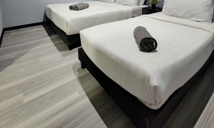 George Town Casa | Gurney Coast Guest House by Sky Hive