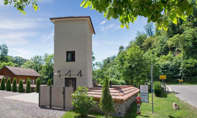 Waldshut-Tiengen Casa | Gutenburgturm 18qm auf 3 Etagen