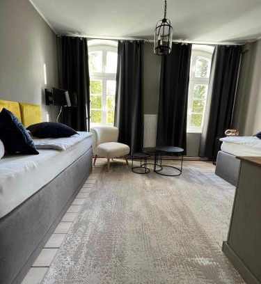 Muritz Casa | Gutshauszimmer Neu Gaarz