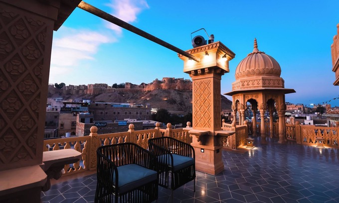 Amar Sagar Pol Hotel | Guulab Haveli