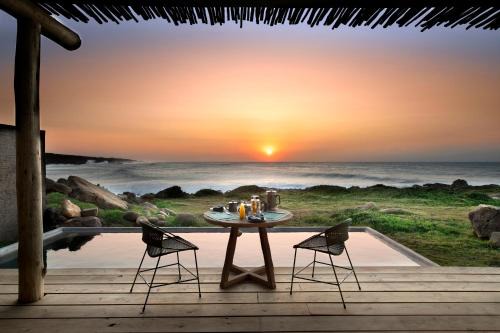 Ngquza Hill Cabina | GweGwe Beach Lodge
