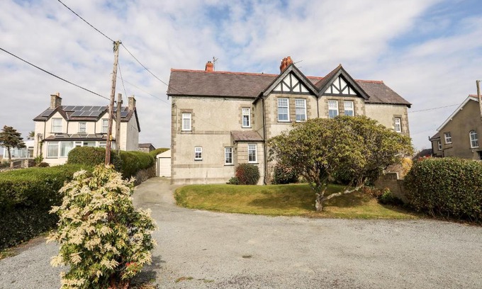 Chwilog Casa | Gwynle - Chwilog