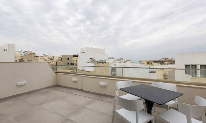 Gzira Apartamento | Gzira Suite 13-hosted by Sweetstay