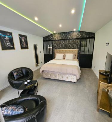 Saint-Clair-du-Rhone Cama Y Desayuno | hébergement privée Jaccuzzi en supplément