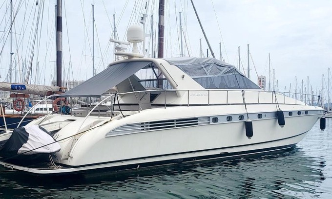 Port Cogolin Alquiler De Eote | Hébergement Yacht