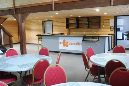 Aunay-sous-Auneau Casa | Hébergements le Camp d'Auneau - Les Marmottes