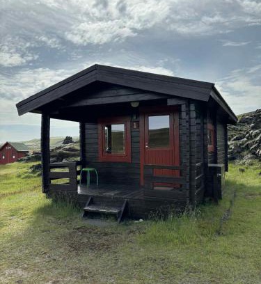 Kirkjubaejarklaustur Cabina | Hólaskjól Highland Center