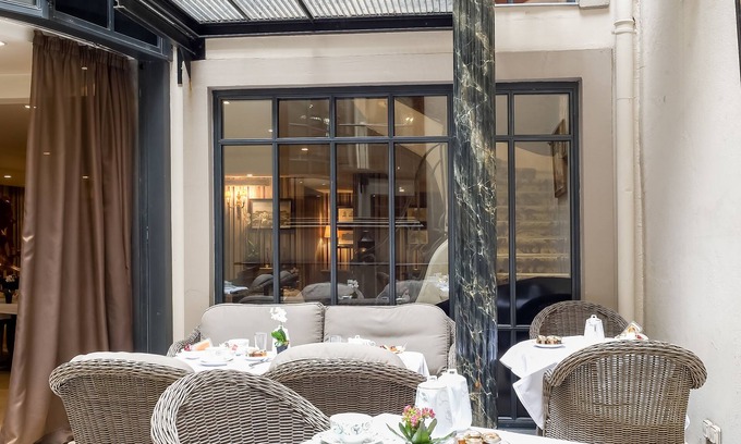 Faubourg-du-Roule Hotel | Hôtel Chateaubriand Champs Elysées