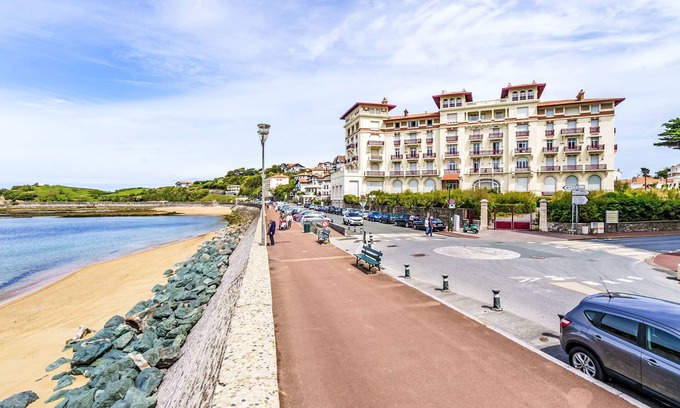 Saint-Jean-de-Luz City Center Apartamento | Hôtel du Golf by Interhome
