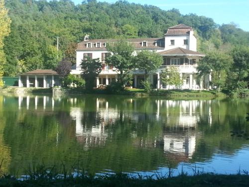 Chancelade Hotel | Hôtel Etang des Reynats