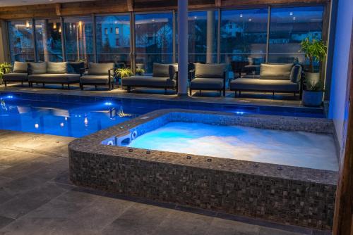 Xonrupt-Longemer Hotel | Hôtel Interlaken Lounge Bar & Spa