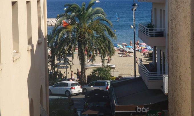 Le Lavandou Hotel | Hôtel L'Oustaou