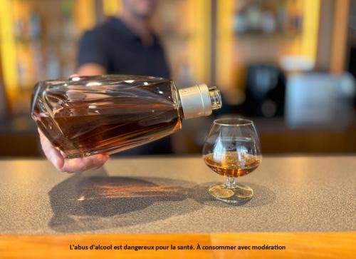 Cognac Hotel | Hôtel Le Valois, Cognac Centre