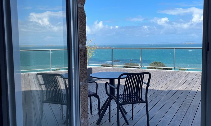 Perros-Guirec Hotel | Hôtel Les Costans, The Originals Relais