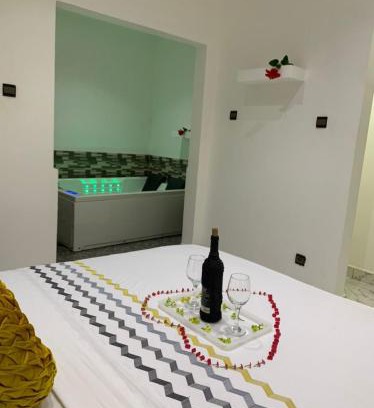 Porto-Novo Apartamento | Hôtel Okpèyèmi Guest house