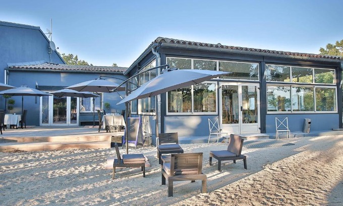 Saint-Christol Hotel | Hôtel Restaurant Gîte Les Lavandins