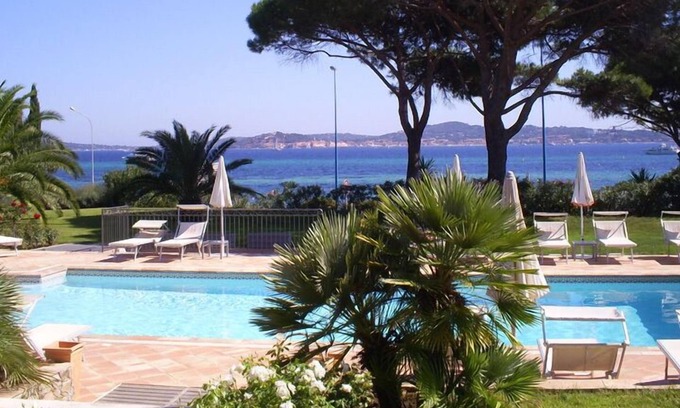 Sainte-Maxime - Saint-Tropez Hotel | Hôtel Villa Les Rosiers