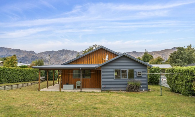 Lake Hawea Casa | Hāwea Delight - Lake Hāwea Holiday Home