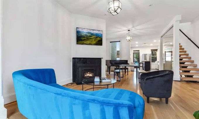 H Street Corridor Casa | H St. DC Haven / 4-BR Homestay