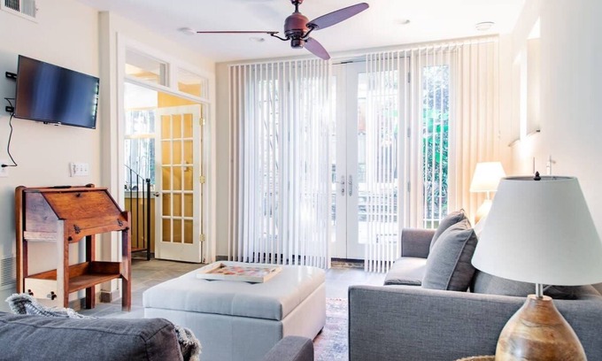 Stanton Park Casa | ✧ H St Sanctuary ✧ Capitol Hill Carriage House ✧