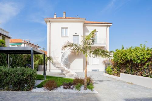 Sanremo Apartamento | H11 VILLA MIA Giardino-Parcheggio