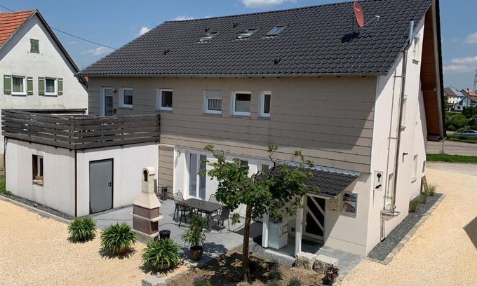 Aalen Apartamento | Haag Ferienwohnungen von "Small" bis "XL" für max 10 Personen und 6 Schlafzimmern