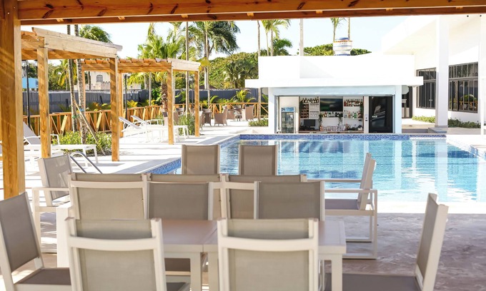 Higuey Hotel | Habana Hotel y Restaurante