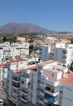 Estepona Casa | Habitación con Vistas Preciosas en Piso Compartido