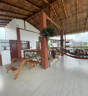 Montañita Casa | Habitación grupal #6 cerca de la playa, Montañita- wanderlust