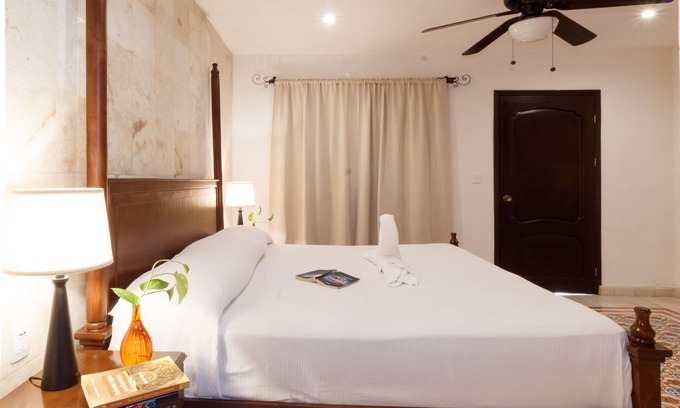 Chichen Itza - Valladolid Hotel | Habitacion de lujo estilo colonial en Valladolid, Yucatán..
