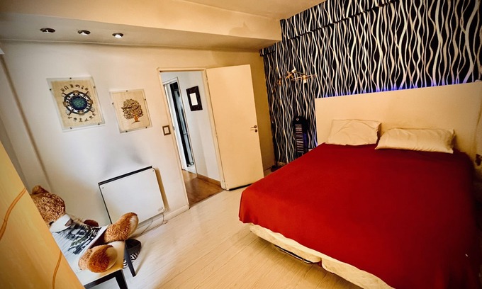 Avellaneda Apartamento | Habitacion en Hogar Acogedor con Ubicación Privilegiada: ¡todo a tu Alcance!