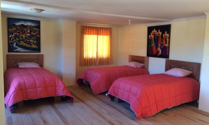 Chinchero Cama Y Desayuno | Habitacion Familiar 4 Camas