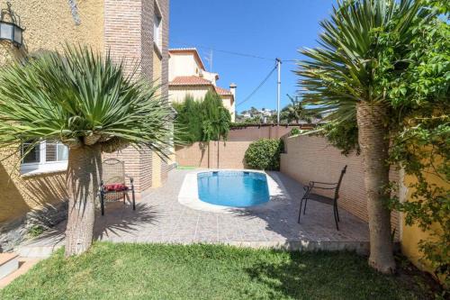 Almuñécar Casa | Habitaciones en Casa Céntrica con piscina