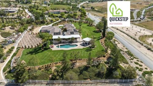 Temecula Villa | Hacienda-In center of Temecula Wine Country