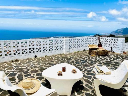 Tacoronte Chalet De Esquí | Hacienda Los Dragos By Deihu Experiences