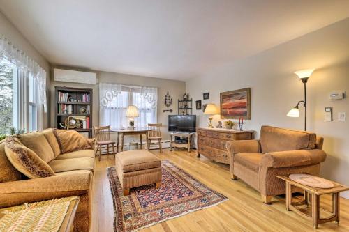 Hadley Casa | Hadley Vacation Rental 24 Mi to Springfield!