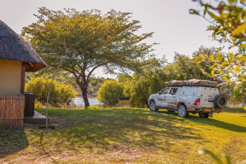 Rundu Otro | Hakusembe River Campsite