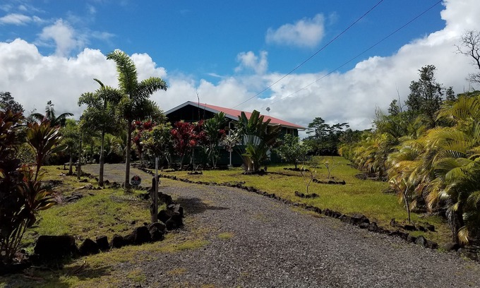 Keaau Casa | Hale Hulili ubicado en el hermoso parque Hawaiian Paradise