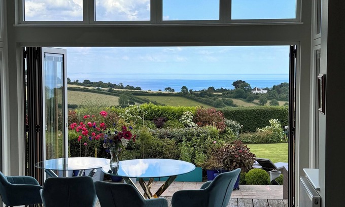 Torquay City Centre Casa | Halekulani Devon