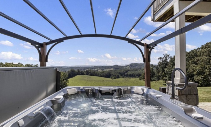 Marshall Casa | Halewood Farm Collection: Gated Mountain Home with Hot Tub, Fire Pit and Pet-Friendly