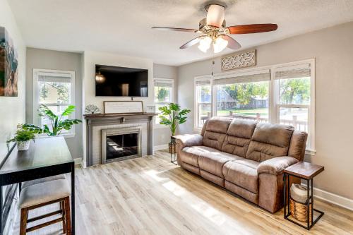 Yankton Casa | Half-Mi to Dtwn Yankton and River Charming Home!