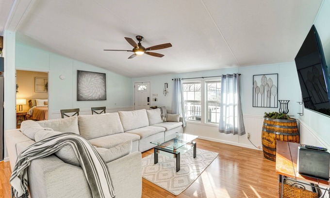 Altoona Casa | Half-Mi to Lakemont Park: Family-Friendly Home!