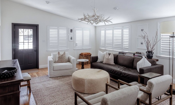 Oakmont Casa | Half mile from Oakmont Country Club. 4-bedroom house in peaceful Oakmont!