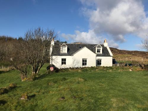 Portree Casa | Half of 6