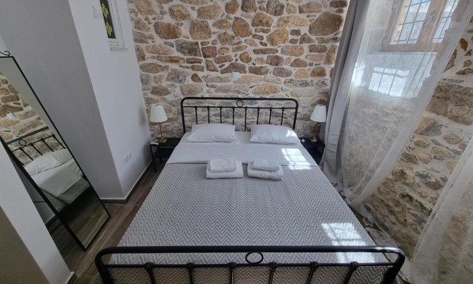 Spata-Artemida Apartamento | Hall Apartments & Rooms - by Avelink