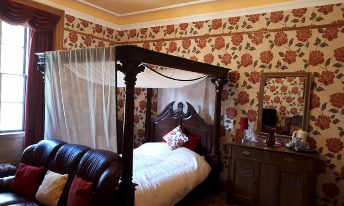 Inverbervie Casa | Hallgreen castle